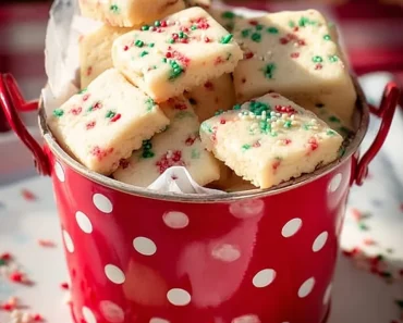 4 Ingredient Christmas Shortbread Cookie Bites 4 Ingredient Christmas Shortbread Cookie Bites