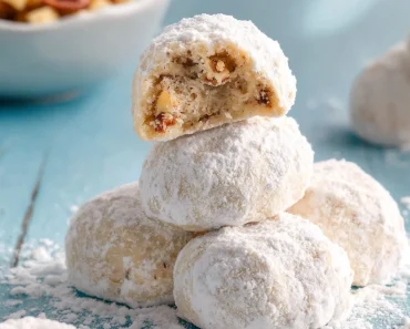 Christmas Snowball Cookies Christmas Snowball Cookies