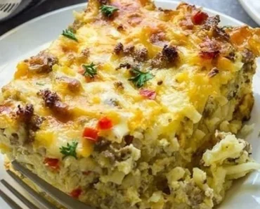 Cheesy Sausage Hash Brown Breakfast Casserole